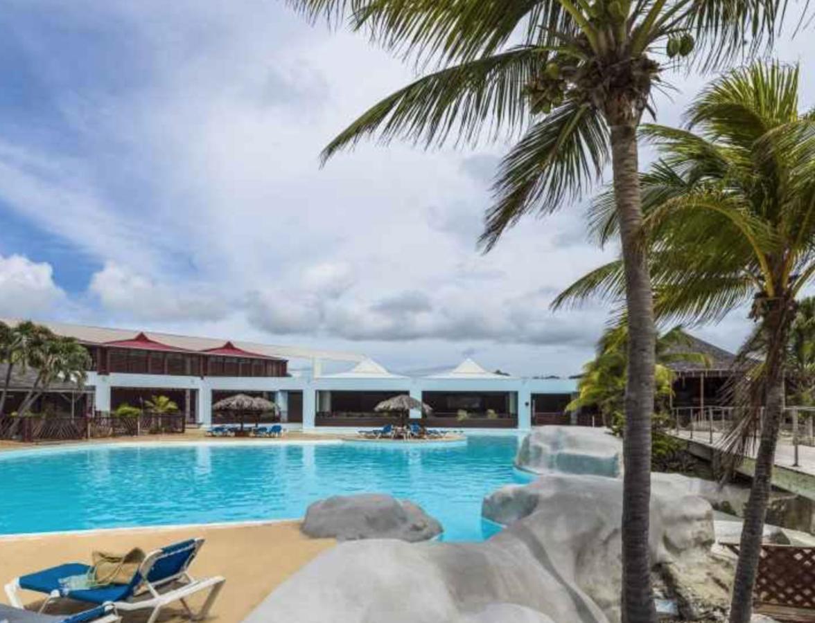 La Casaboubou Bed & Breakfast Saint-Francois  Bagian luar foto