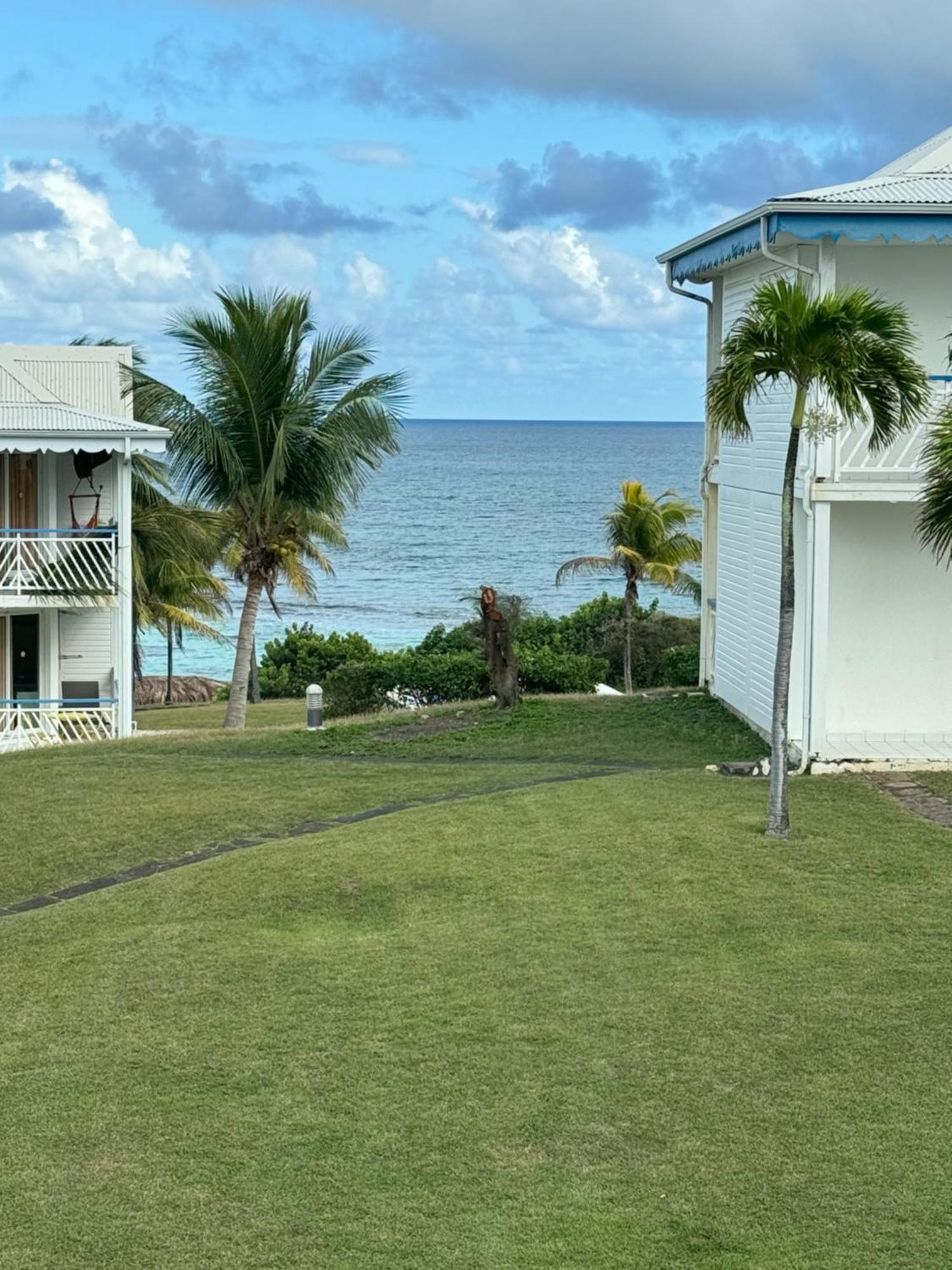 La Casaboubou Bed & Breakfast Saint-Francois  Bagian luar foto